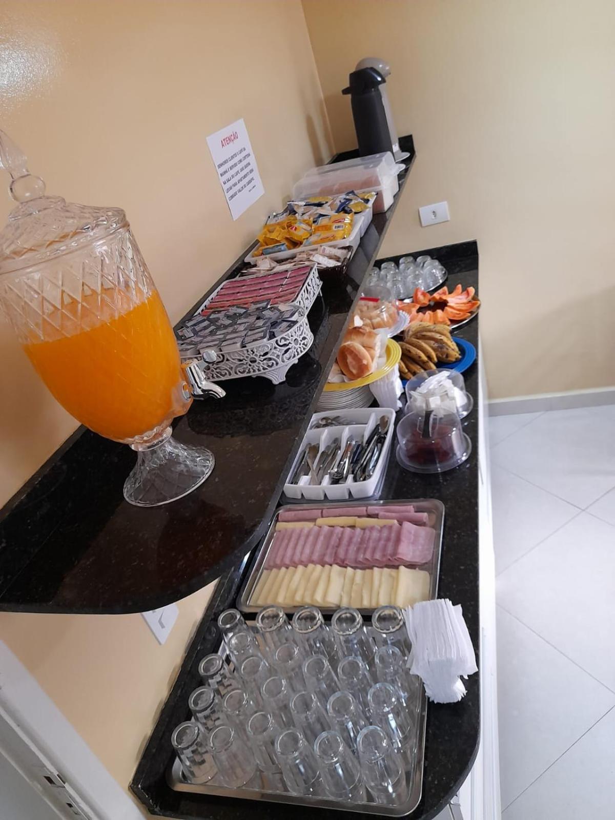 Hotel Dalias Guarulhos Kültér fotó